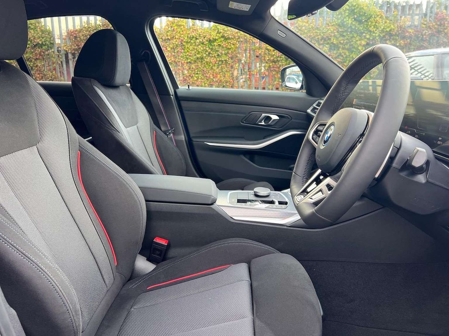 Used BMW 3 Series 2025 for sale - 76596355: Photo 21