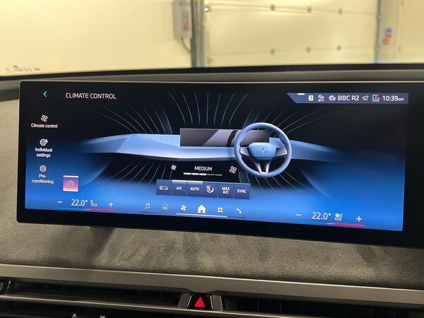 Used BMW iX 2025 for sale - 76212081: Photo 12