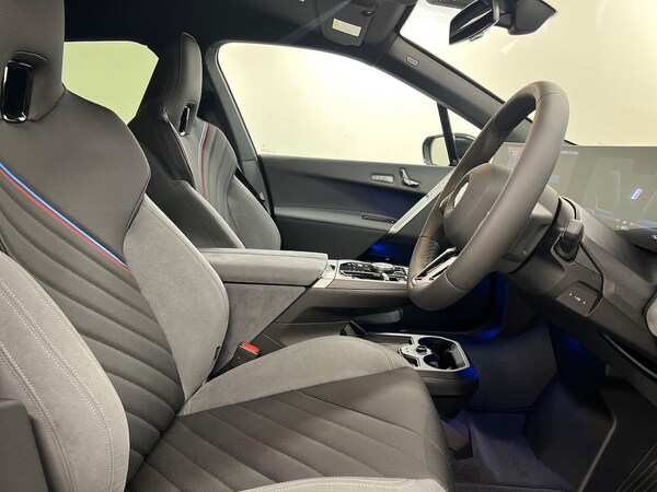 Used BMW iX 2025 for sale - 76212081: Photo 21