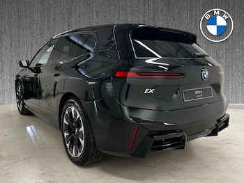 Used BMW iX 2025 for sale - 76212081: Photo 2