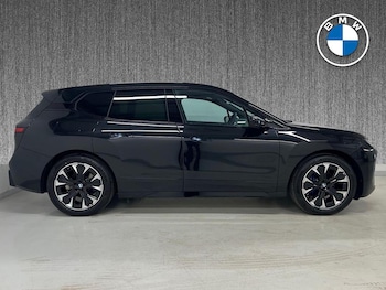 Used BMW iX 2025 for sale - 76212081: Photo 3
