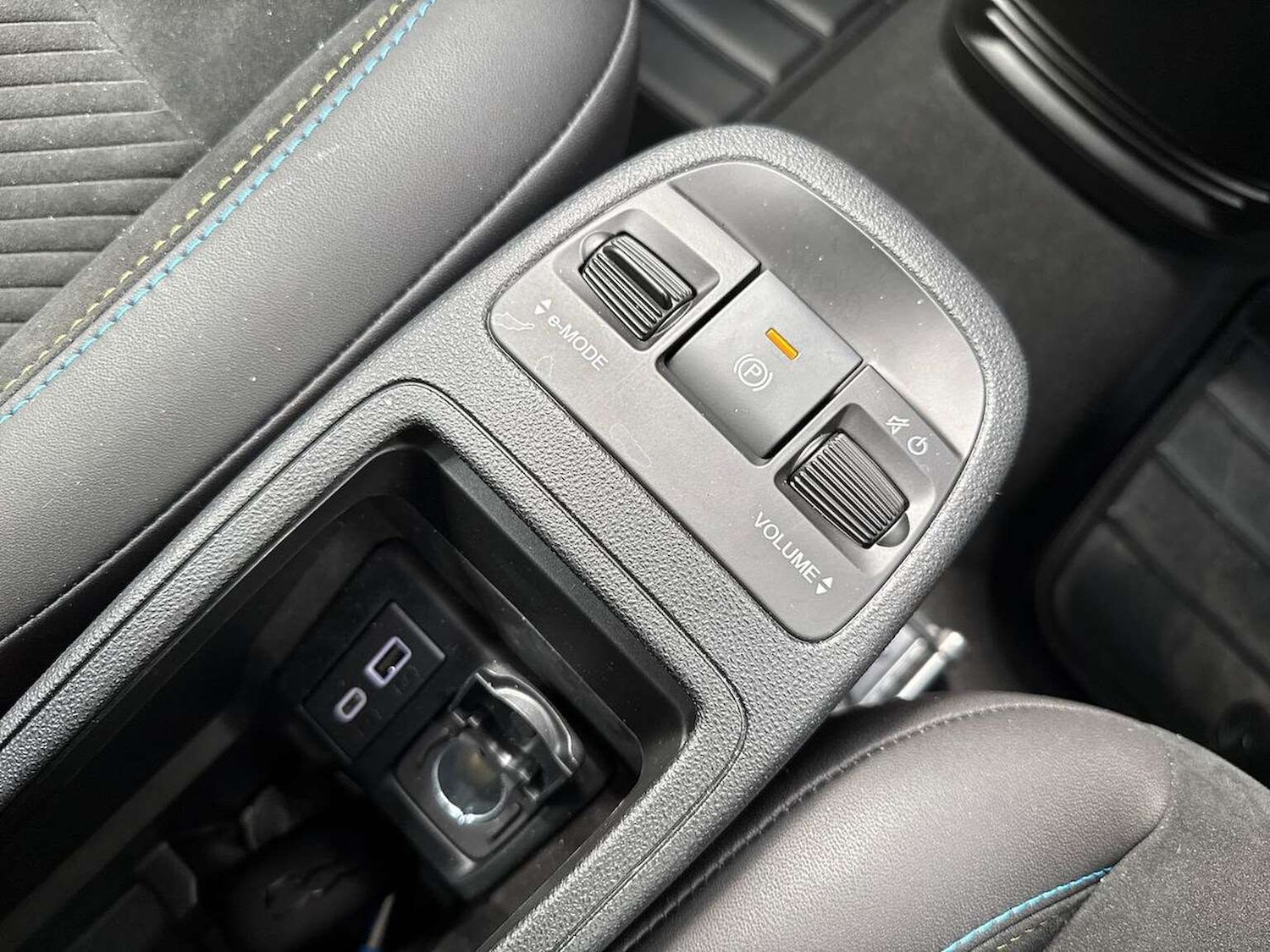 Used Abarth 500 2024 for sale - 76596228: Photo 13