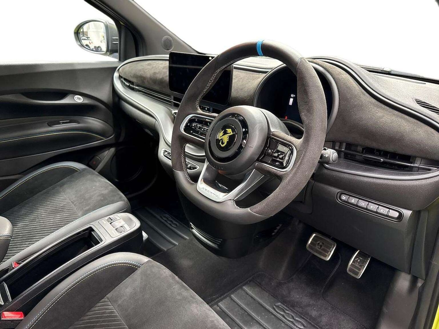 Used Abarth 500 2024 for sale - 76596228: Photo 15