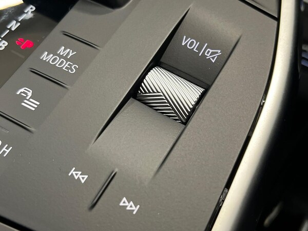 Used BMW iX1 2025 for sale - 76011009: Photo 23