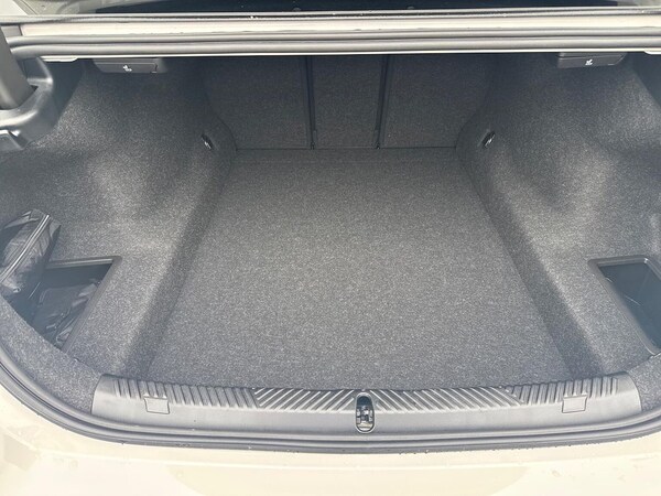 Used BMW 5 Series 2025 for sale - 76253715: Photo 18