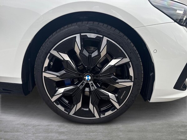 Used BMW 5 Series 2025 for sale - 76253715: Photo 7