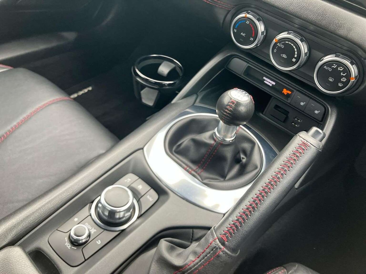 Used Mazda MX-5 2015 for sale - 76596246: Photo 13