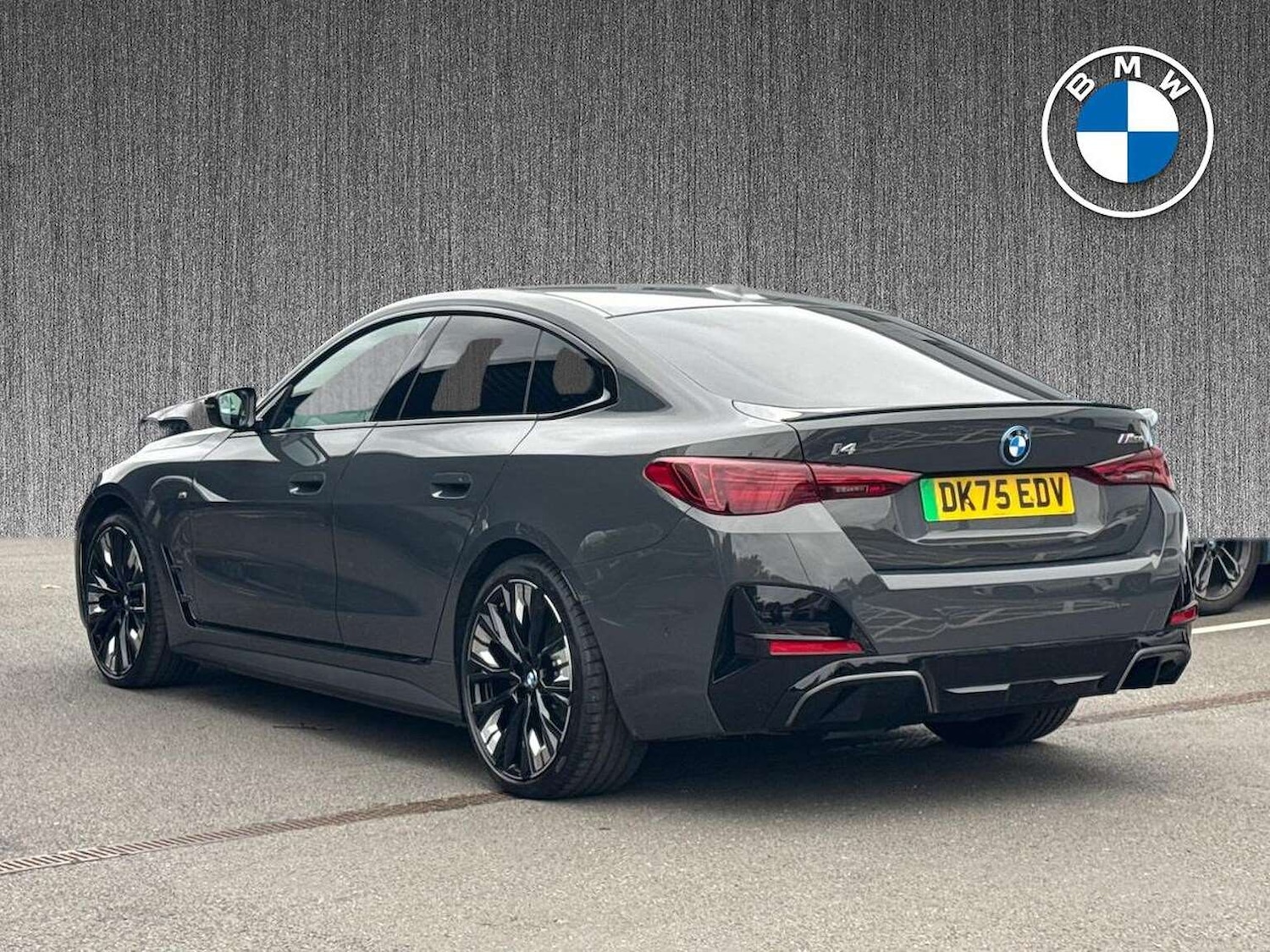 Used BMW i4 2025 for sale - 76596348: Photo 2