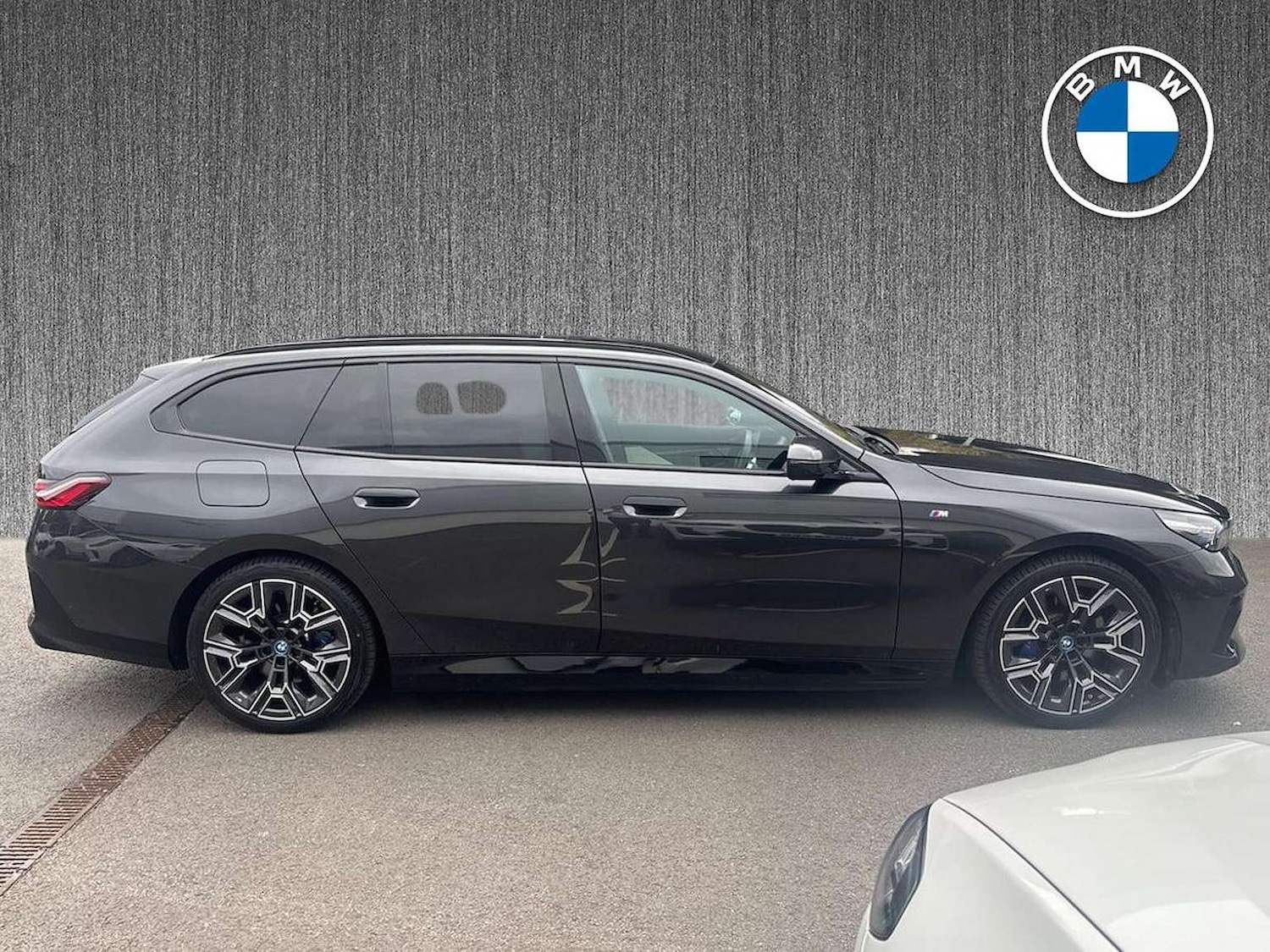 Used BMW i5 2025 for sale - 76596420: Photo 3