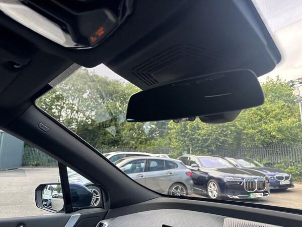 Used BMW iX 2025 for sale - 76030450: Photo 15
