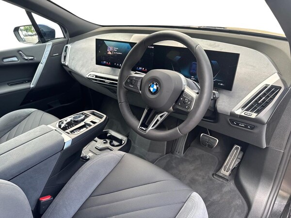 Used BMW iX 2025 for sale - 76030450: Photo 16