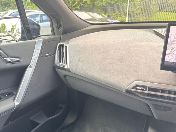 Used BMW iX 2025 for sale - 76030450: Photo 25