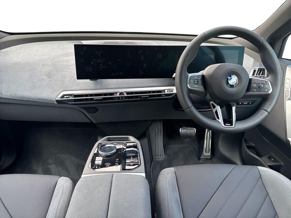 Used BMW iX 2025 for sale - 76030450: Photo 9