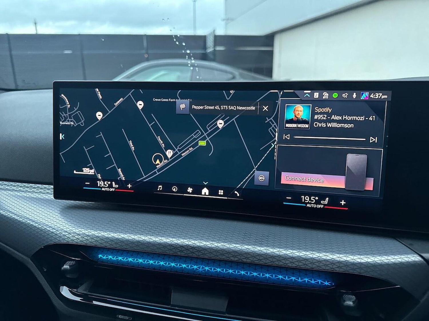 Used BMW 3 Series 2025 for sale - 76391735: Photo 11