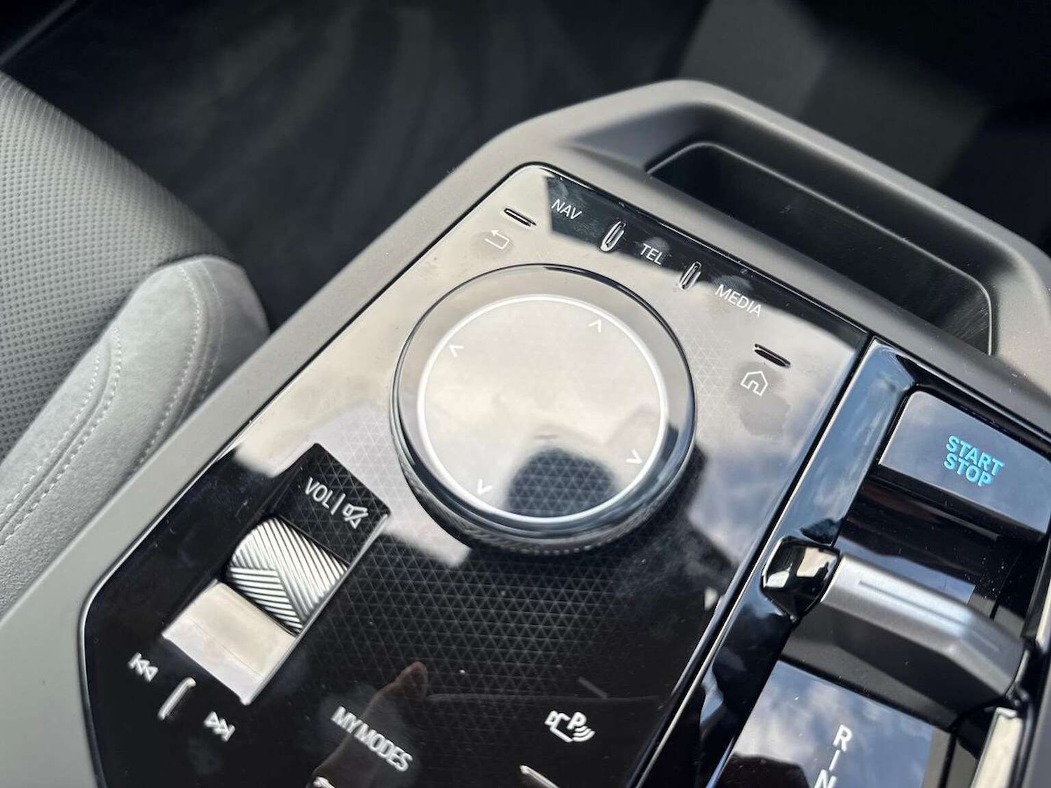 Used BMW iX 2025 for sale - 76596529: Photo 24