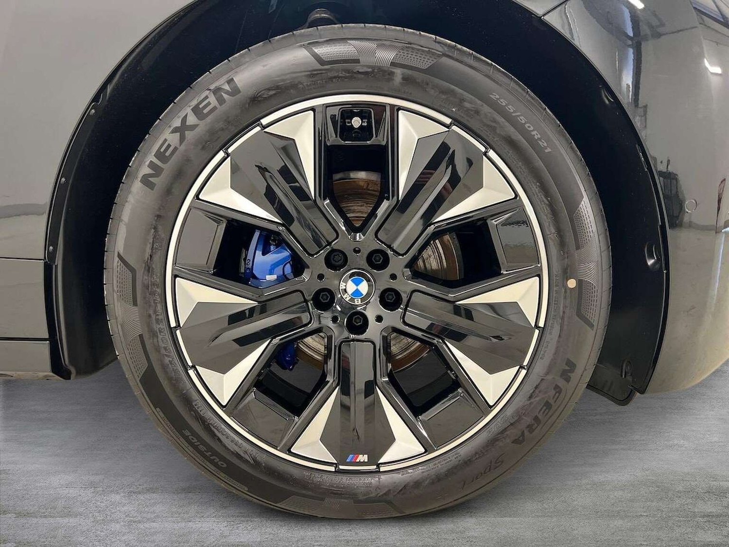 Used BMW iX 2025 for sale - 76605613: Photo 6