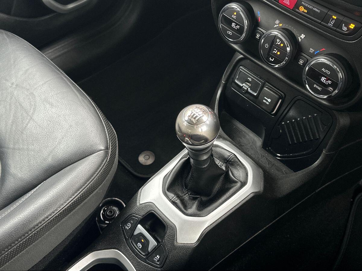 Used Jeep Renegade 2016 for sale - 76284338: Photo 18