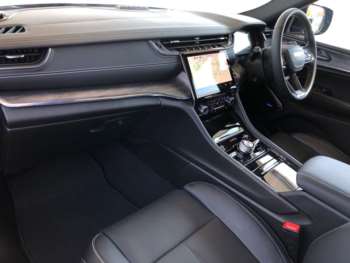 Used Jeep Grand Cherokee 2024 for sale - 74111063: Photo