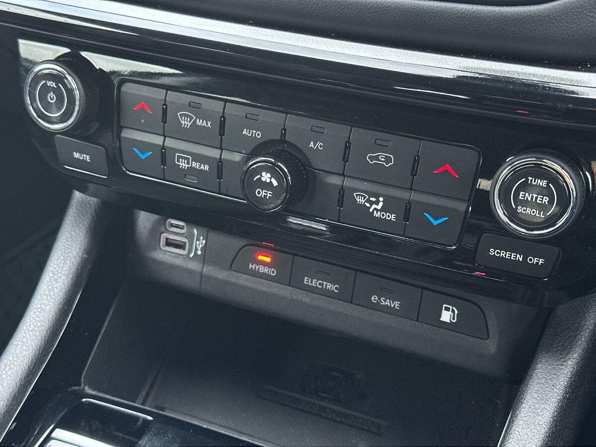 Used Jeep Compass 2024 for sale - 76839876: Photo 31