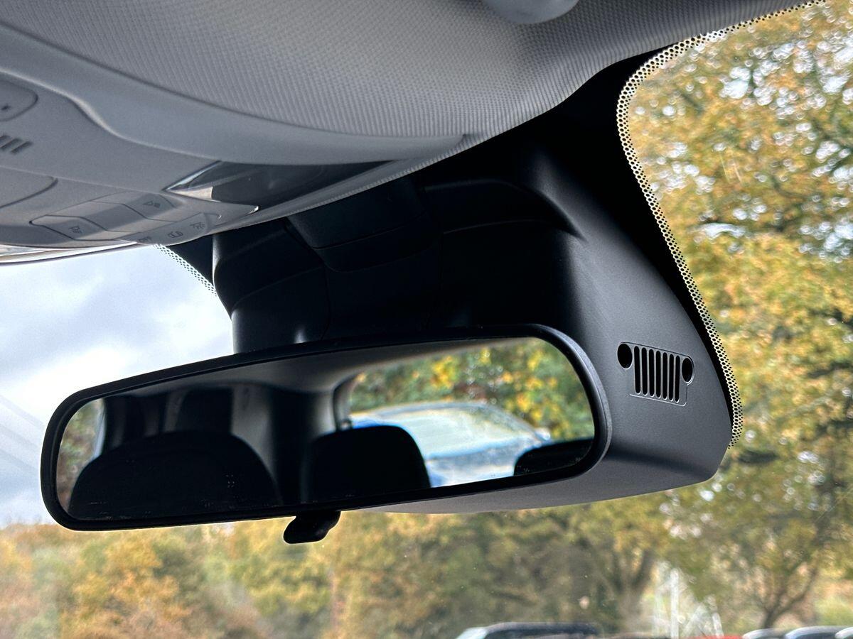 Used Jeep Renegade 2021 for sale - 76226673: Photo 30