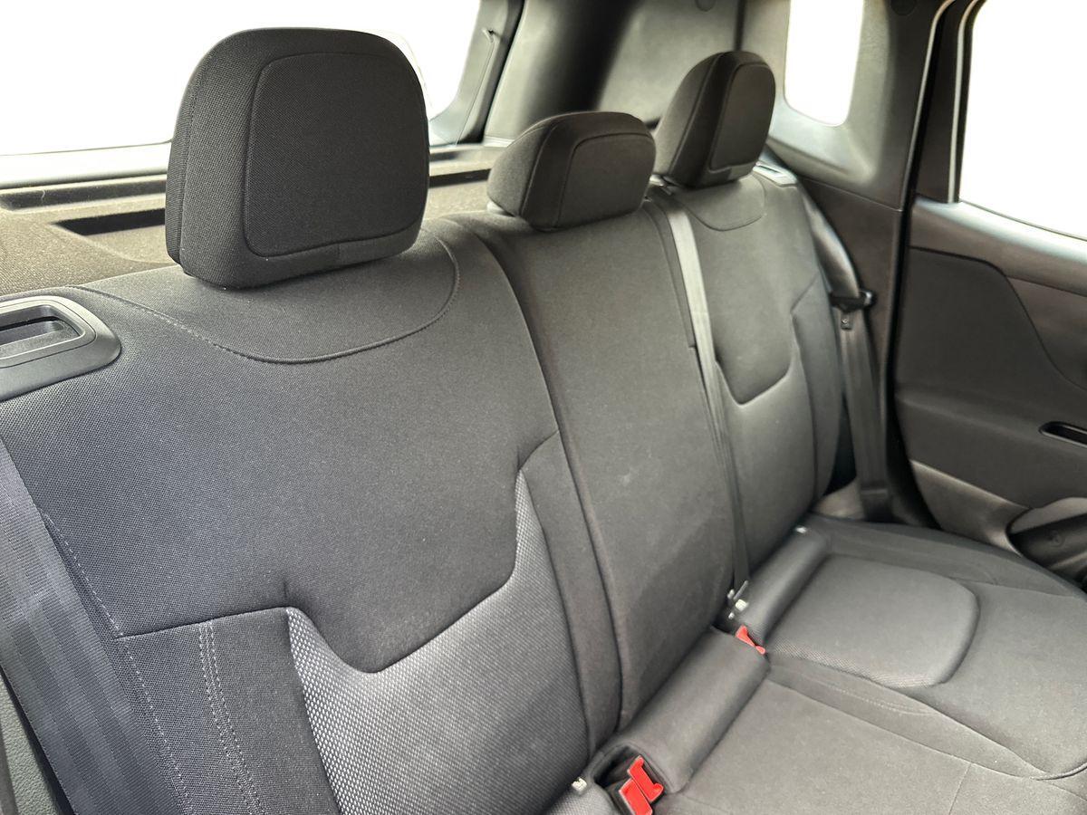 Used Jeep Renegade 2021 for sale - 76226673: Photo 8