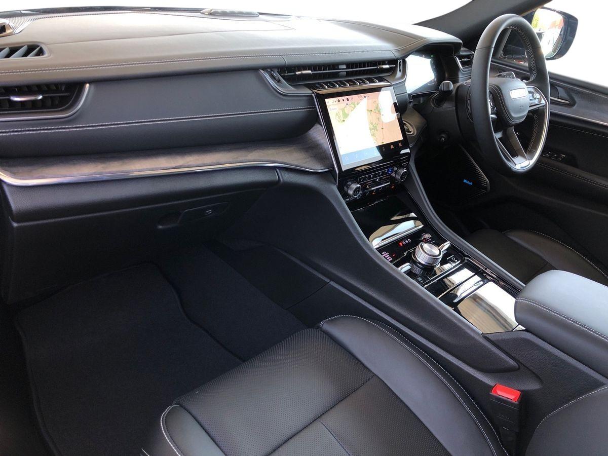 Used Jeep Grand Cherokee 2024 for sale - 76441370: Photo 2