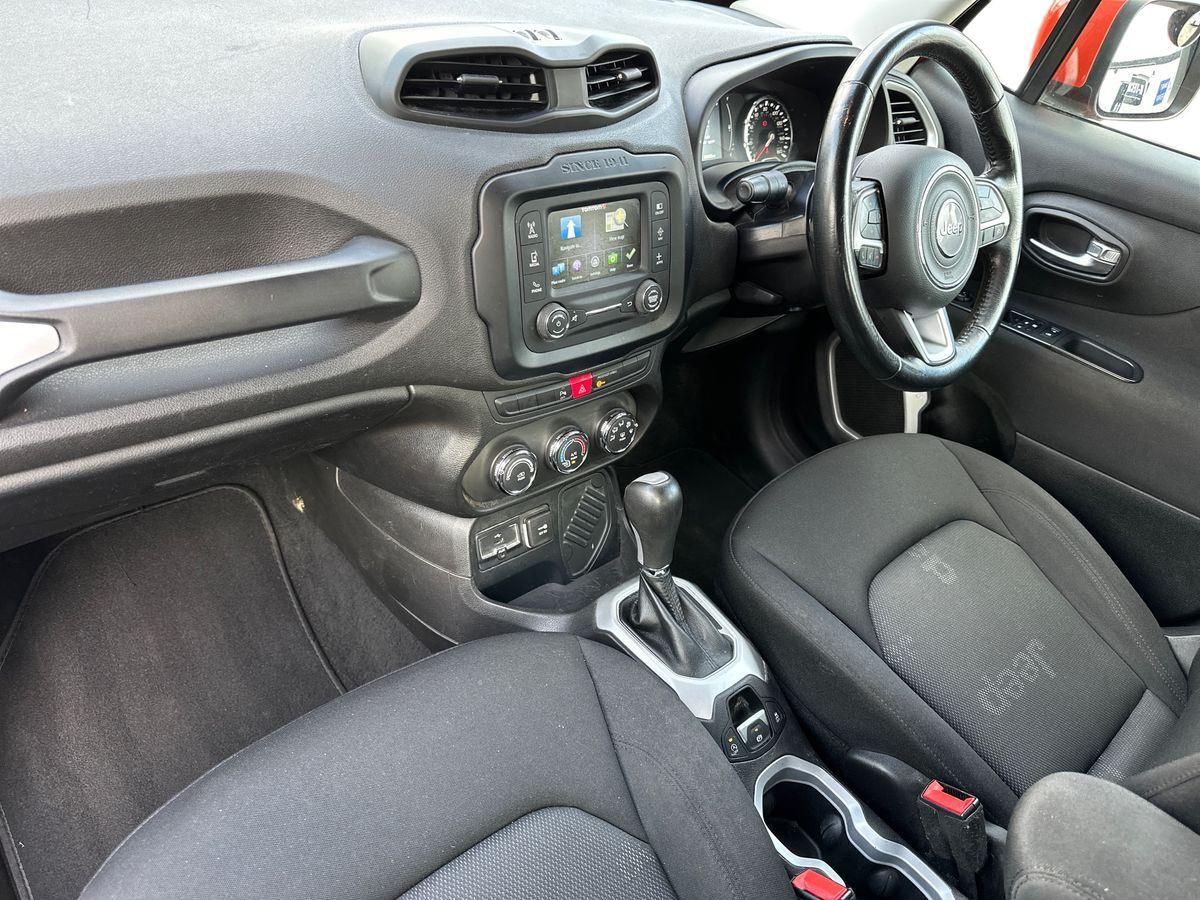 Used Jeep Renegade 2016 for sale - 76550231: Photo 2