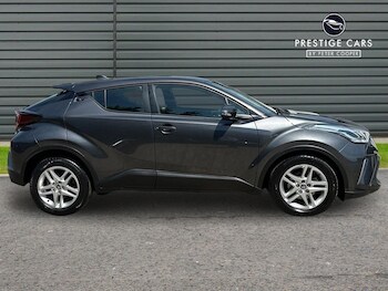 Used Toyota C-HR 2023 for sale - 79158928: Photo