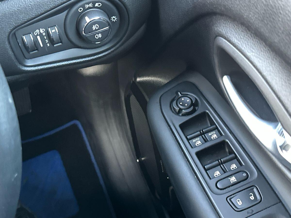 Used Jeep Renegade 2020 for sale - 76666892: Photo 29