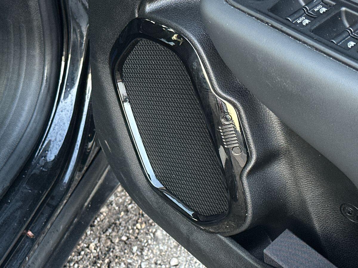 Used Jeep Renegade 2020 for sale - 76666892: Photo 31