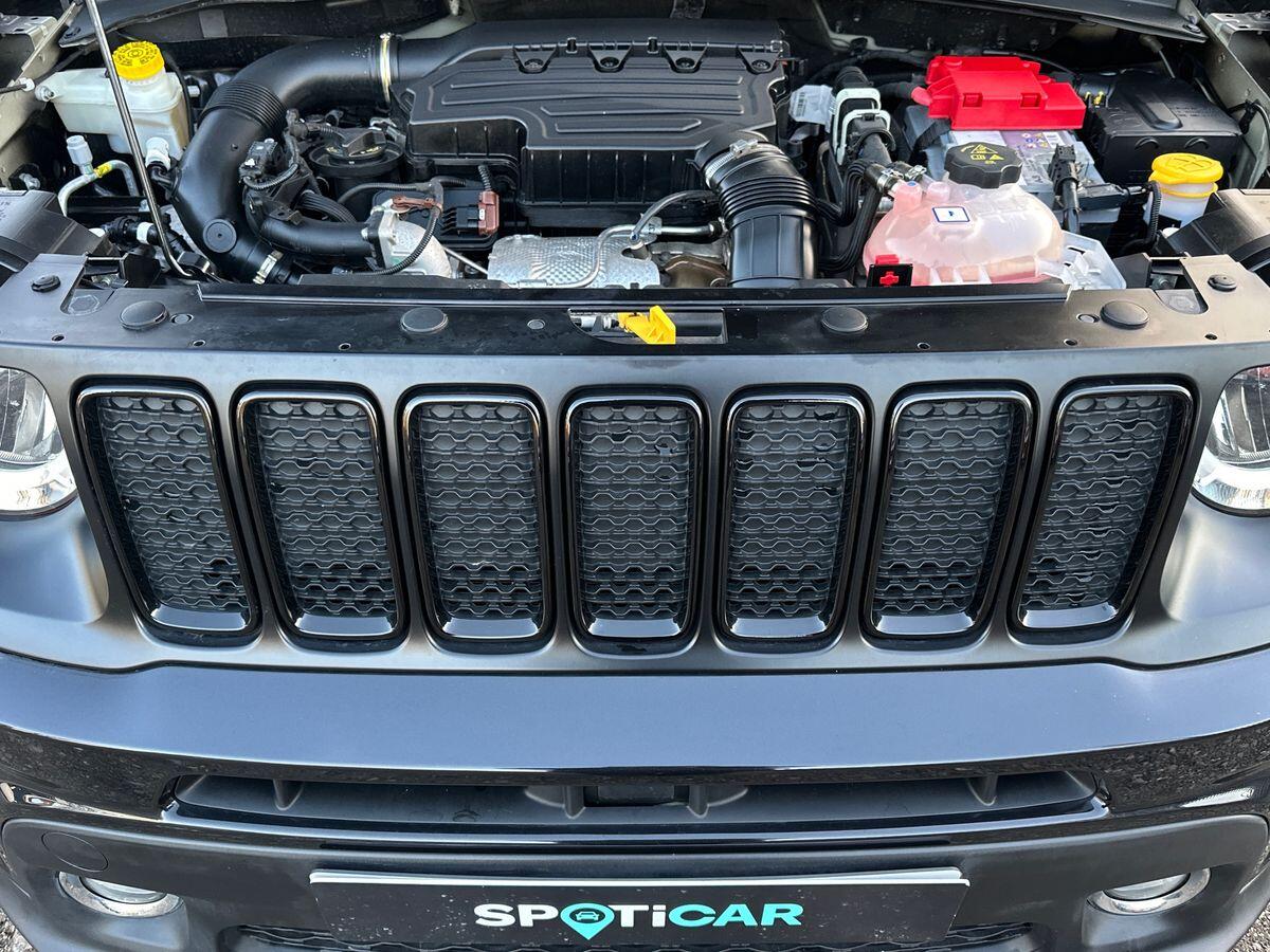 Used Jeep Renegade 2020 for sale - 76666892: Photo 34