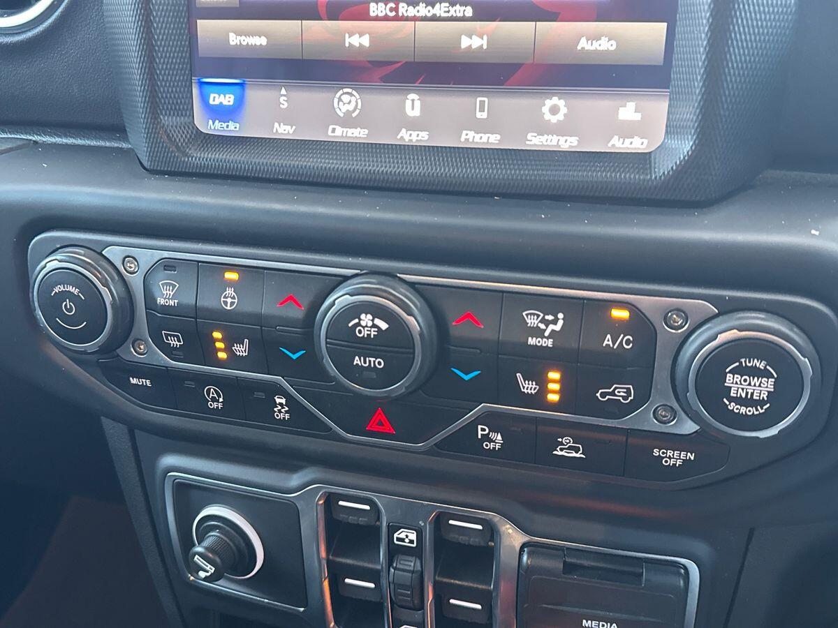 Used Jeep Wrangler 2023 for sale - 76935952: Photo 31