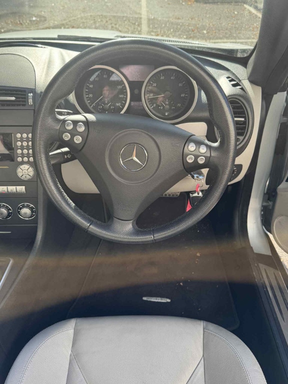 Used Mercedes-Benz SLK 2007 for sale - 76526112: Photo 9