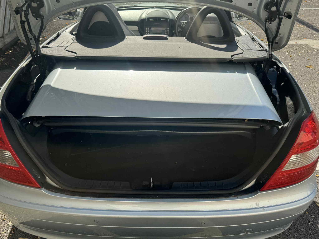 Used Mercedes-Benz SLK 2007 for sale - 77201581: Photo 11