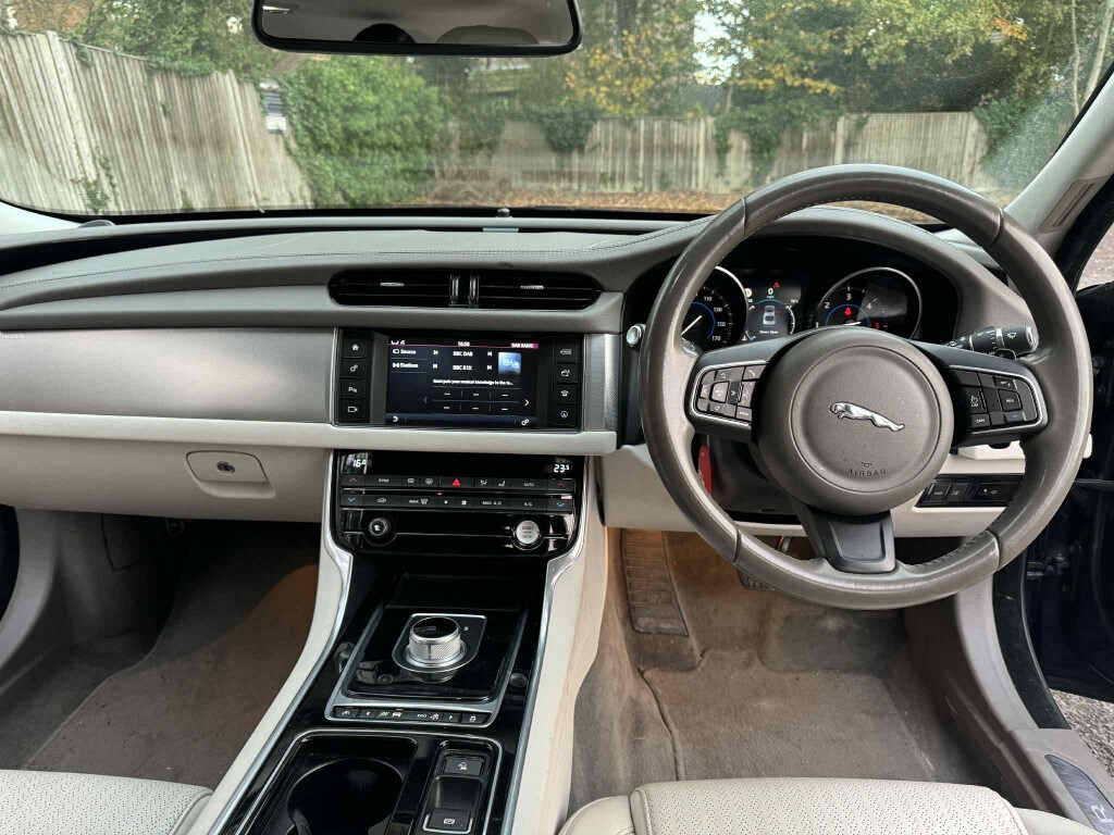 Used Jaguar XF 2015 for sale - 76446076: Photo 10