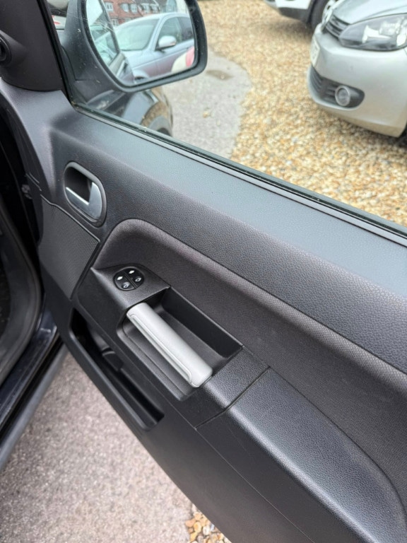 Used Ford Fusion 2010 for sale - 76446074: Photo 10