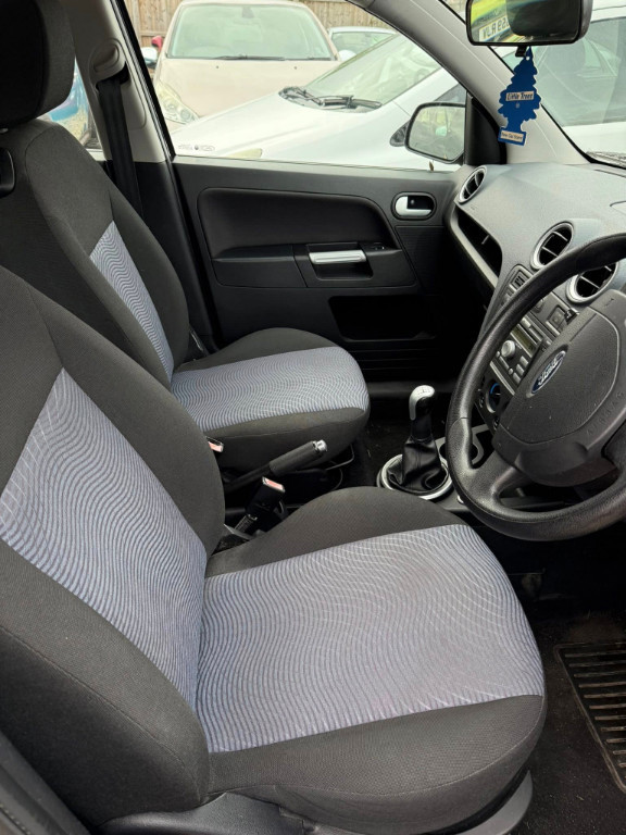 Used Ford Fusion 2010 for sale - 76446074: Photo 7