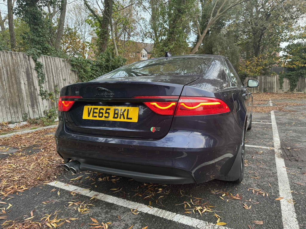 Used Jaguar XF 2015 for sale - 77846576: Photo 4