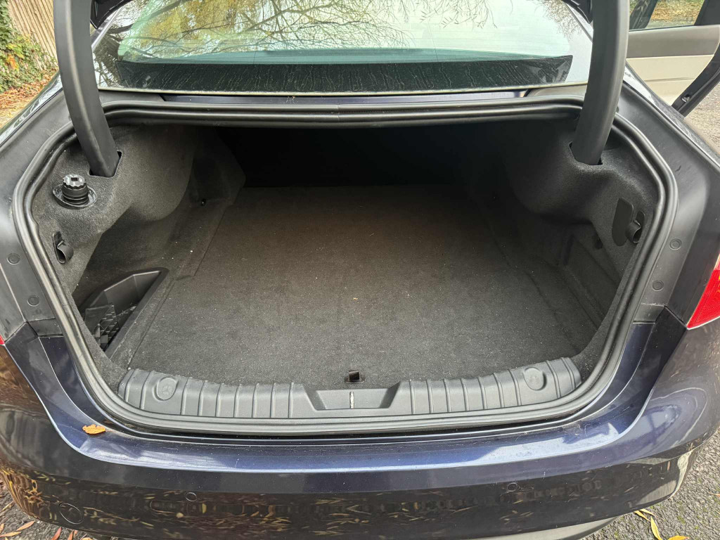 Used Jaguar XF 2015 for sale - 77846576: Photo 8