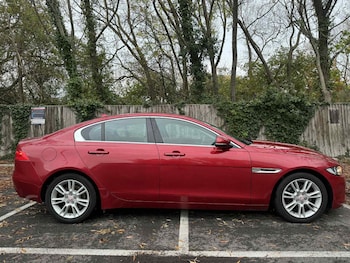 Used Jaguar XE 2016 for sale - 76446072: Photo
