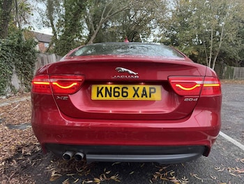 Used Jaguar XE 2016 for sale - 76446072: Photo