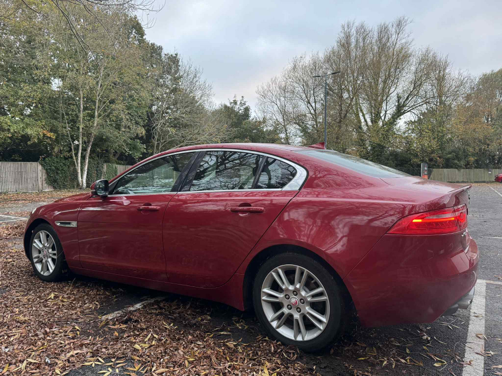 Used Jaguar XE 2016 for sale - 76446072: Photo 5