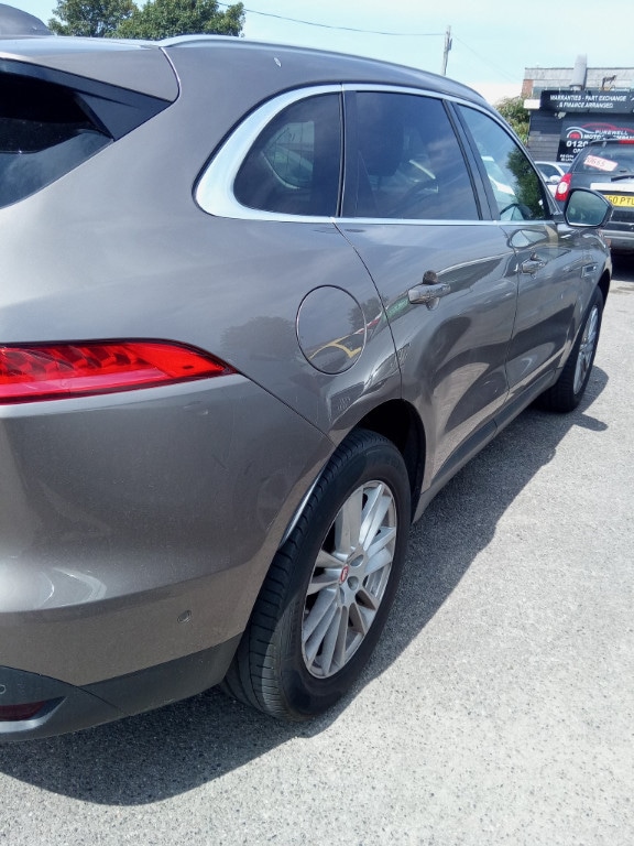 Used Jaguar F-Pace 2016 for sale - 76455625: Photo 3