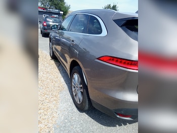 Used Jaguar F-Pace 2016 for sale - 76455625: Photo