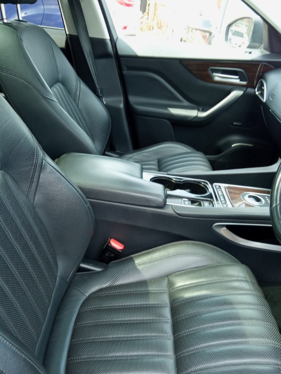 Used Jaguar F-Pace 2016 for sale - 76455625: Photo 5