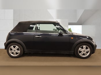Used MINI Convertible 2005 for sale - 78521989: Photo