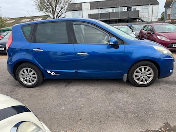 Used Renault Scenic 2009 for sale - 76446078: Photo