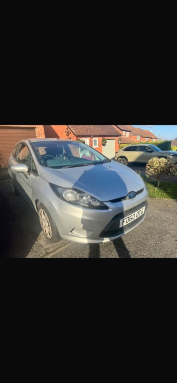 Used Ford Fiesta 2011 for sale - 76656472: Photo 2