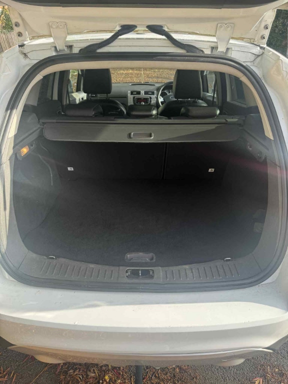 Used Ford Kuga 2011 for sale - 76446077: Photo 8