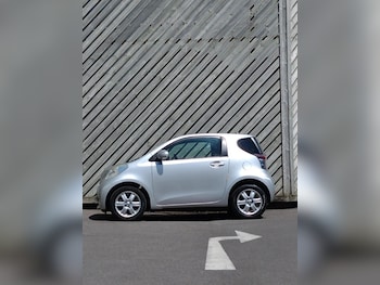 Used Toyota IQ 2010 for sale - 75536498: Photo